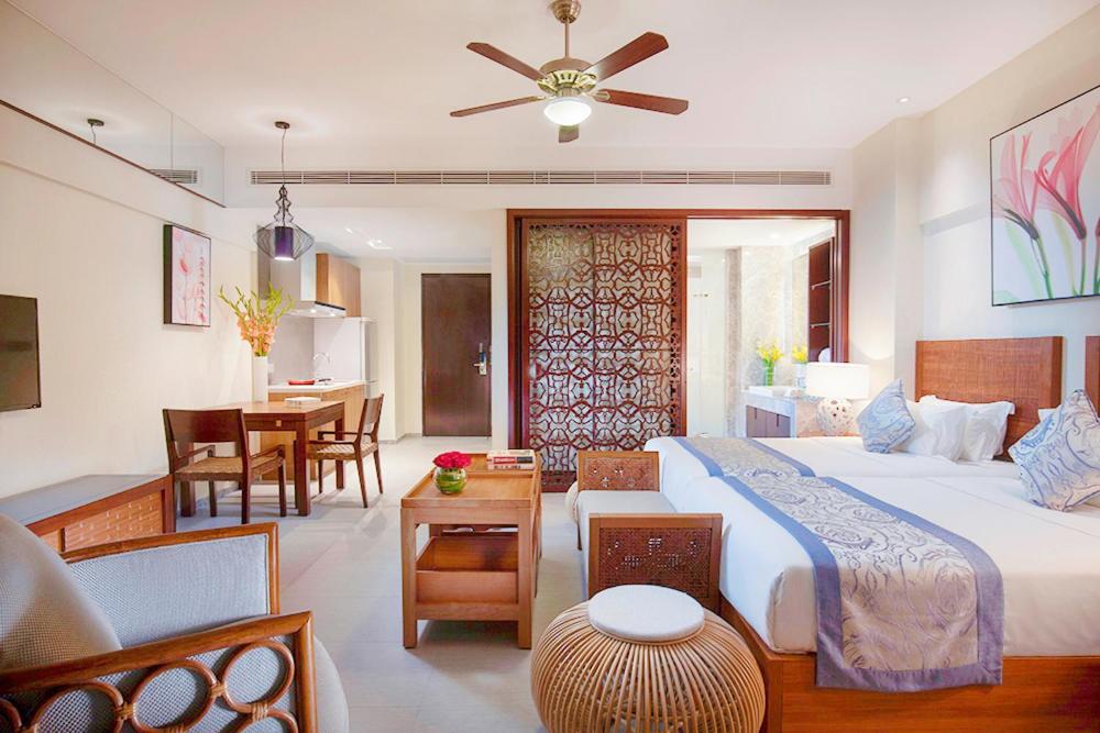 Aloha Oceanfront Suite Resort Lingshui  외부 사진