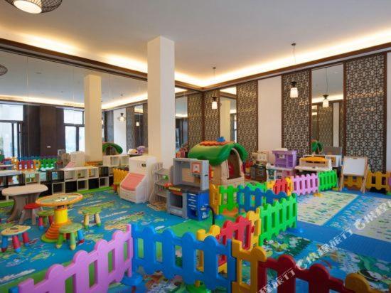 Aloha Oceanfront Suite Resort Lingshui  외부 사진