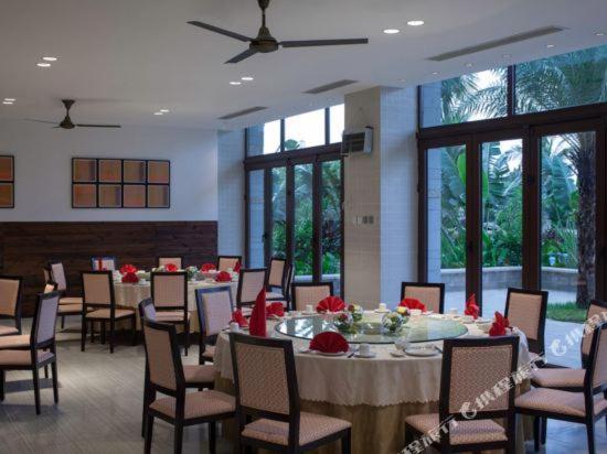 Aloha Oceanfront Suite Resort Lingshui  외부 사진