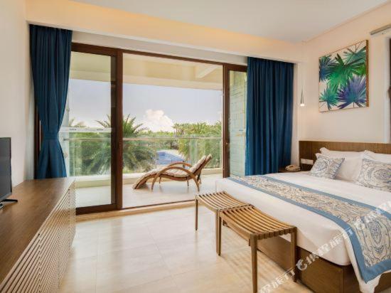 Aloha Oceanfront Suite Resort Lingshui  외부 사진