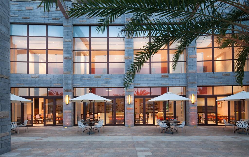 Aloha Oceanfront Suite Resort Lingshui  외부 사진