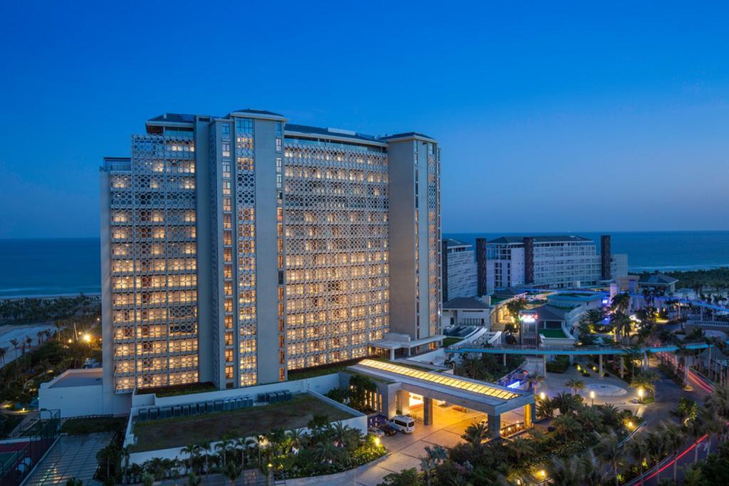Aloha Oceanfront Suite Resort Lingshui  외부 사진