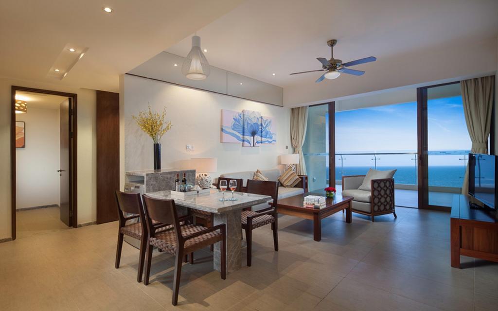 Aloha Oceanfront Suite Resort Lingshui  객실 사진