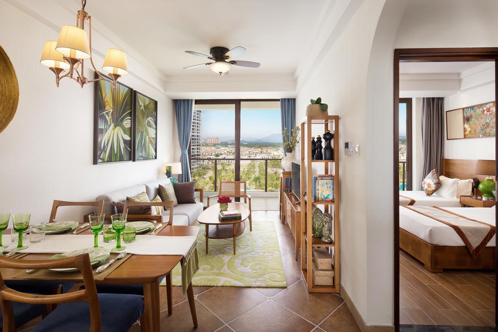 Aloha Oceanfront Suite Resort Lingshui  외부 사진